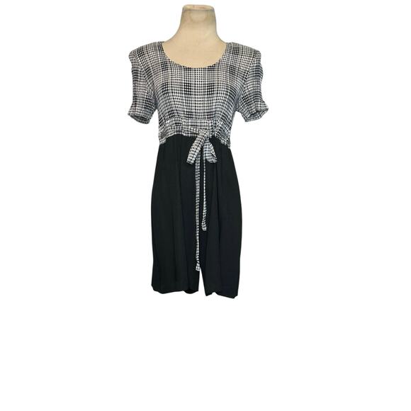 Breaking Loose black white short sleeves romper size 7/8 - Picture 10 of 14